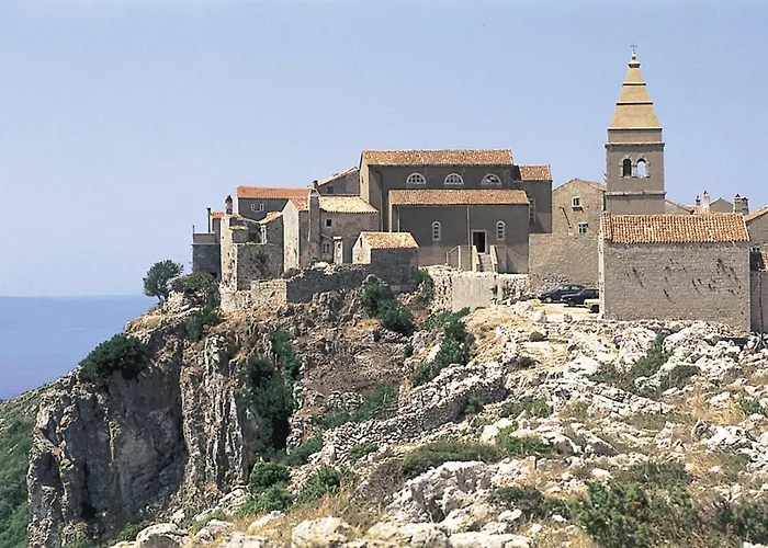 4827-2 For 4 Pers In * Nerezine