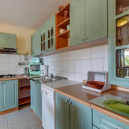 4827-2 For 4 Pers In *