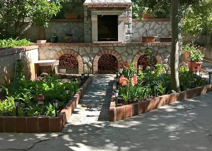 4827-2 For 4 Pers In Apartman Nerezine